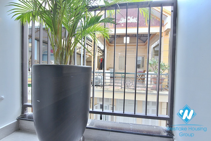 A good quality studio apartment for lease in Tu Hoa st, Tay Ho, Ha Noi